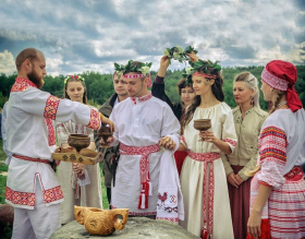 Познавательно игровая программа «Где обычаи чтут, там весело живут»